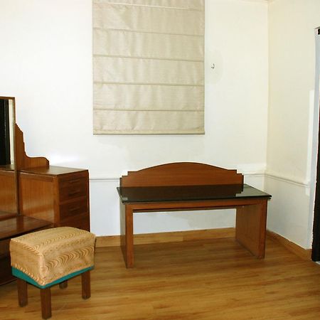 Alasia Hotel Kasauli Exterior photo