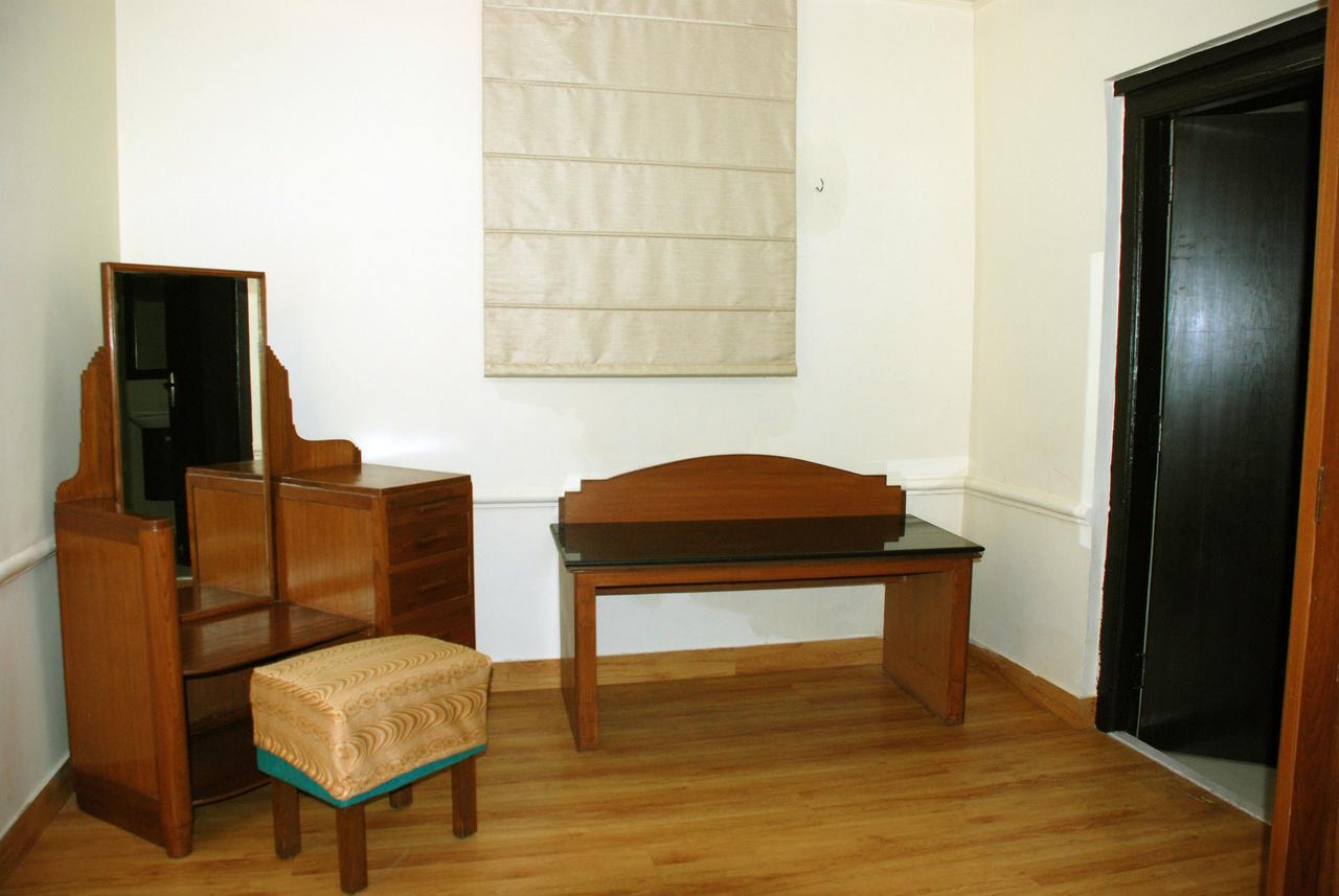 Alasia Hotel Kasauli Exterior photo