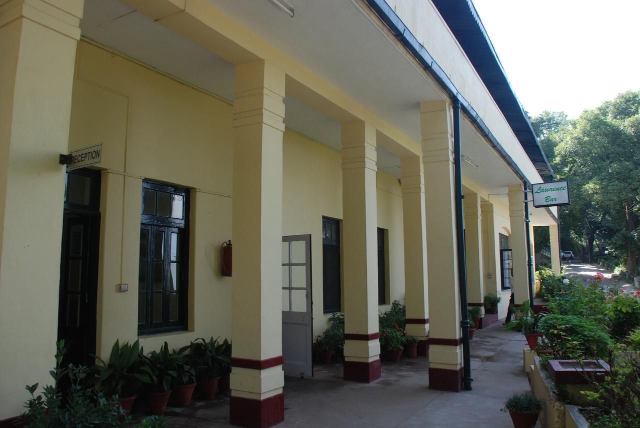 Alasia Hotel Kasauli Exterior photo